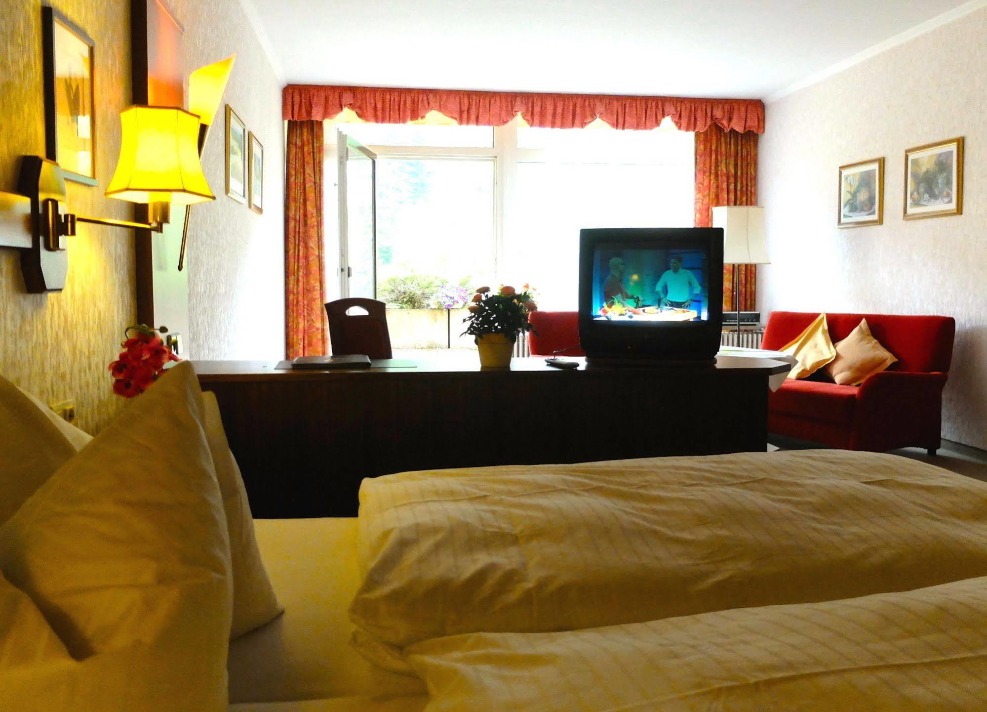 Hotel Valsana Am Kurpark 巴特维尔德巴德 外观 照片